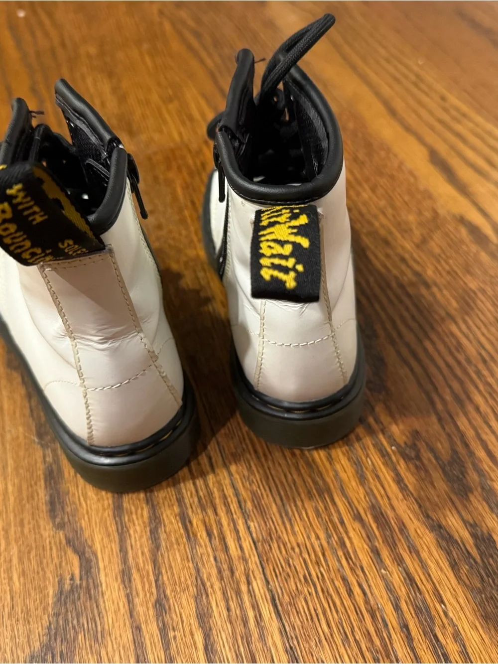 Dr. Martens kids white Leather Lace-Up Zip Combat Boots